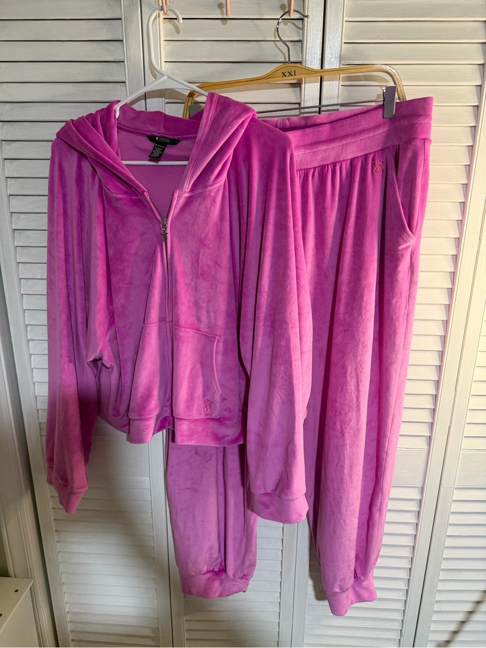 Victoria's Secret Hot Pink Velour Zip Hoodie & Joggers Set